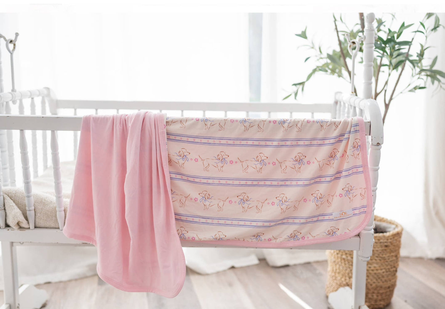 Darling Dachshund Bamboo Blanket